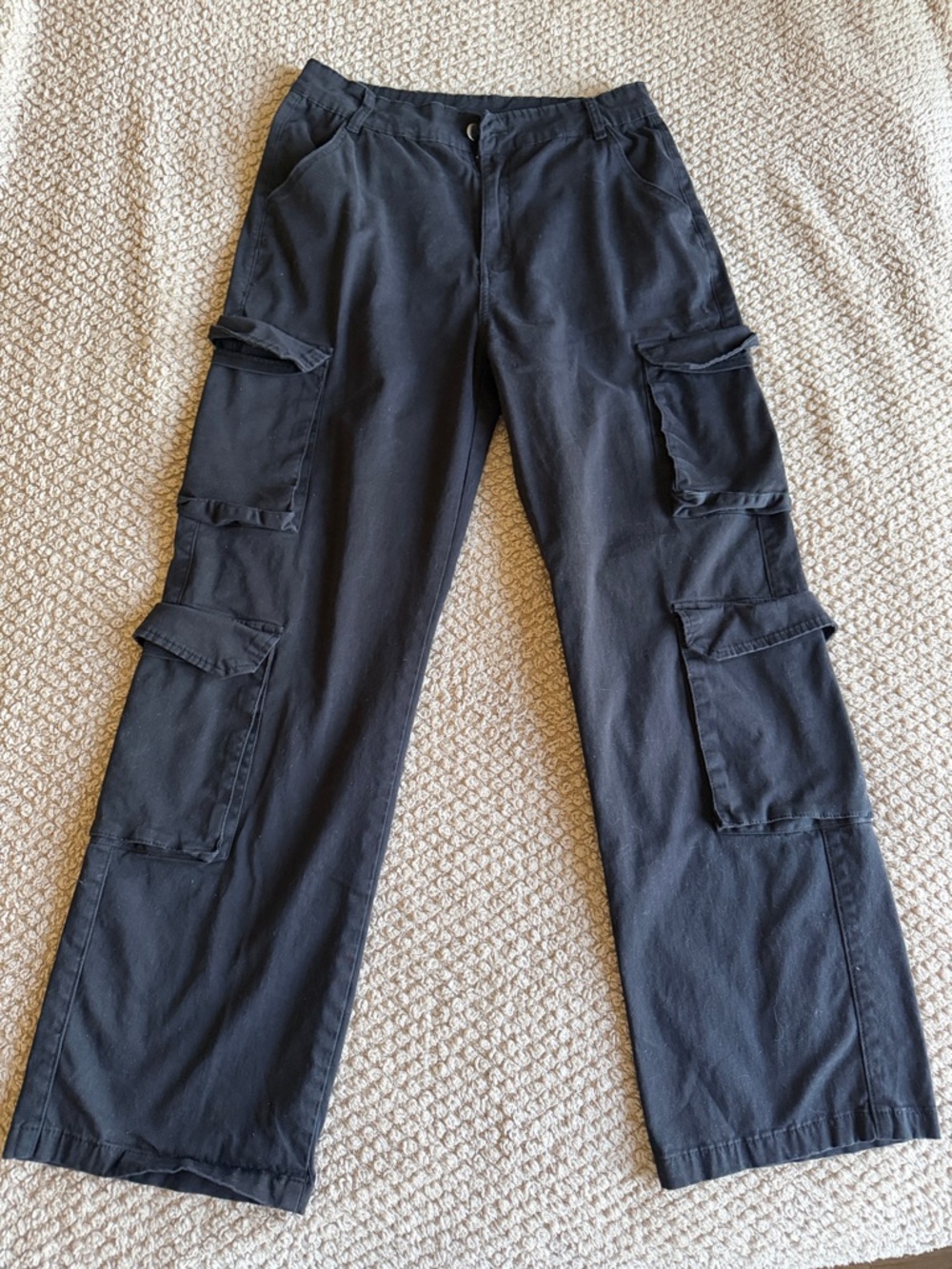 Black Cargo Pants - Classic Utility Style